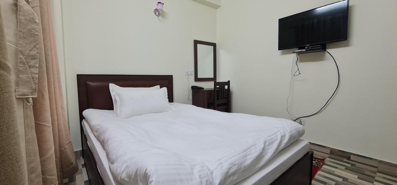 Pashupati View Hotel 카트만두 외부 사진