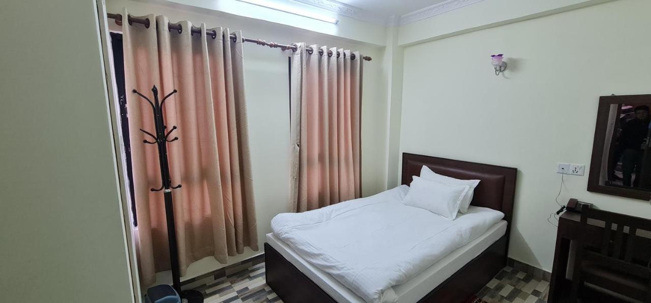 Pashupati View Hotel 카트만두 외부 사진