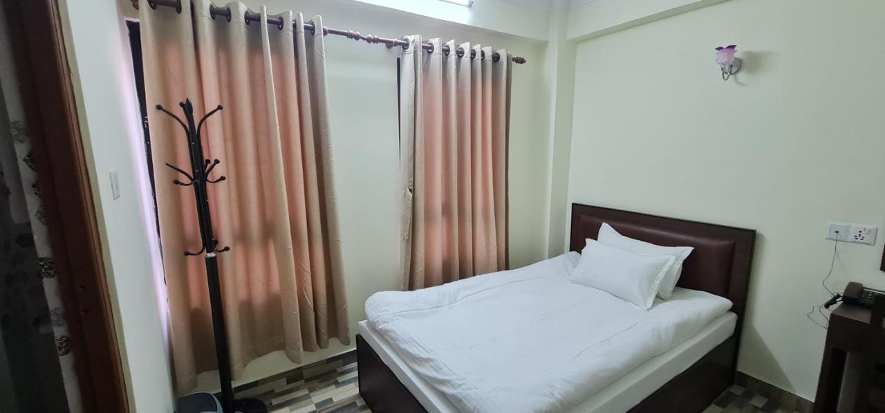 Pashupati View Hotel 카트만두 외부 사진