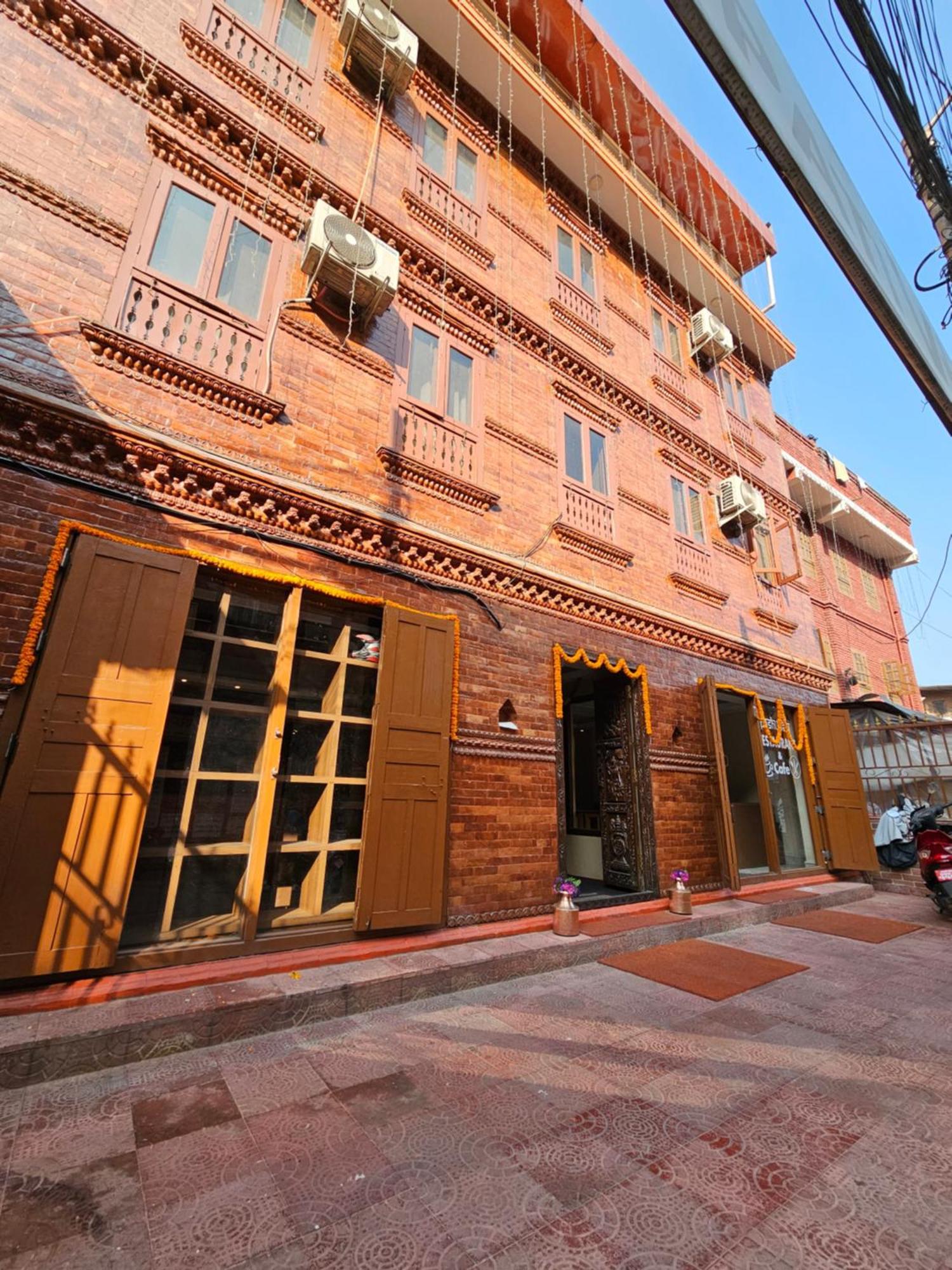 Pashupati View Hotel 카트만두 외부 사진